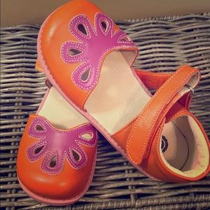 NWOT Livie & Luca/Matilda Jane orange/pink sandal